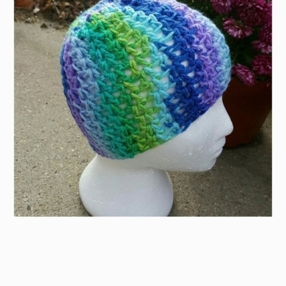 Handmade Tonal Crochet Skull Cap - Picture 4 of 5